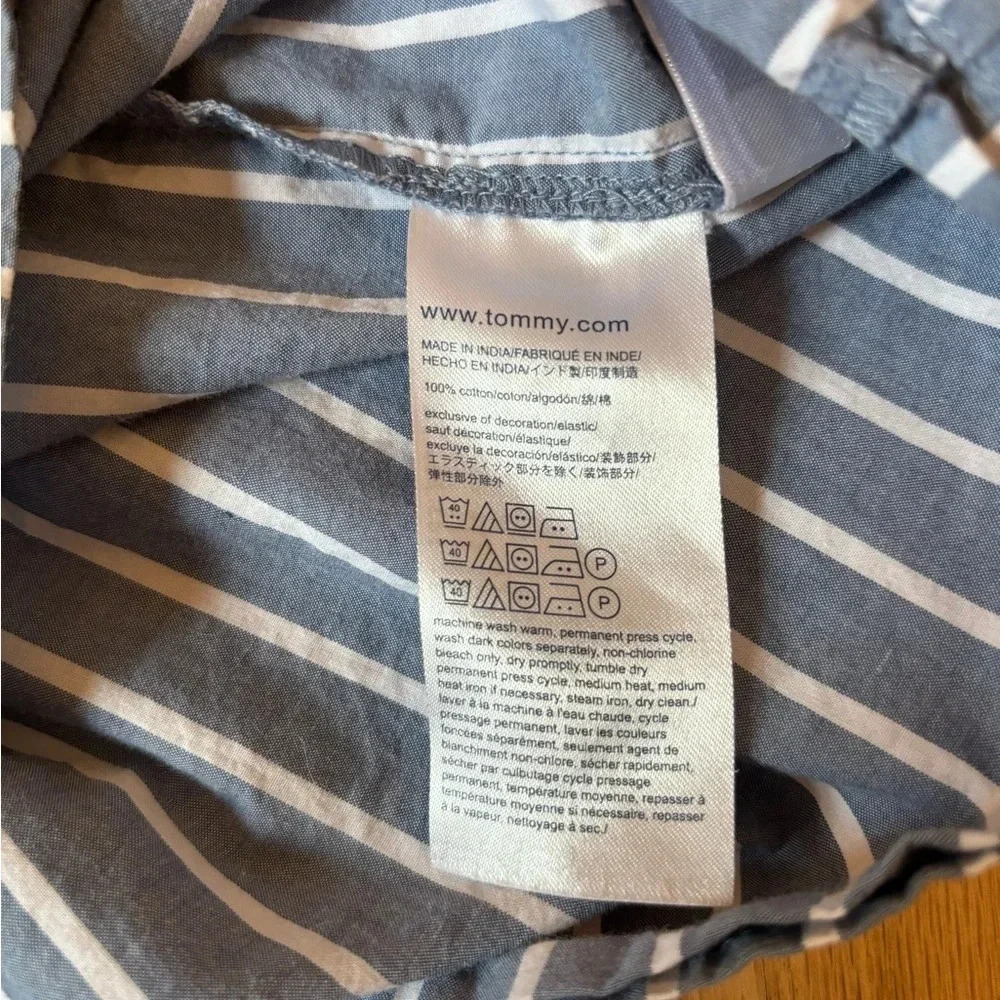 Tommy Hilfiger XXL Off the Shoulder Striped Top - Picture 3 of 5